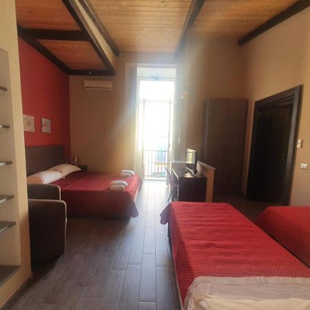 Emyjo Central B&B Neapol Zewnętrze zdjęcie
