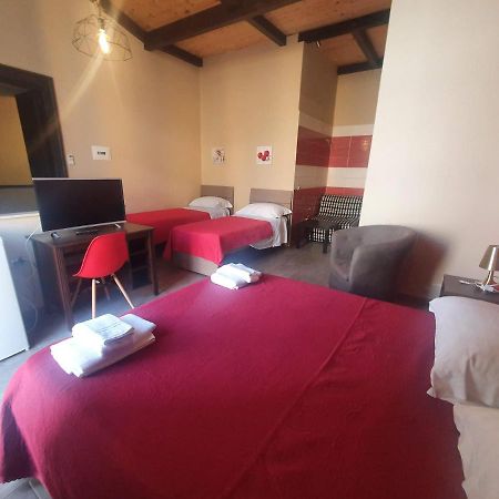 Emyjo Central B&B Neapol Zewnętrze zdjęcie
