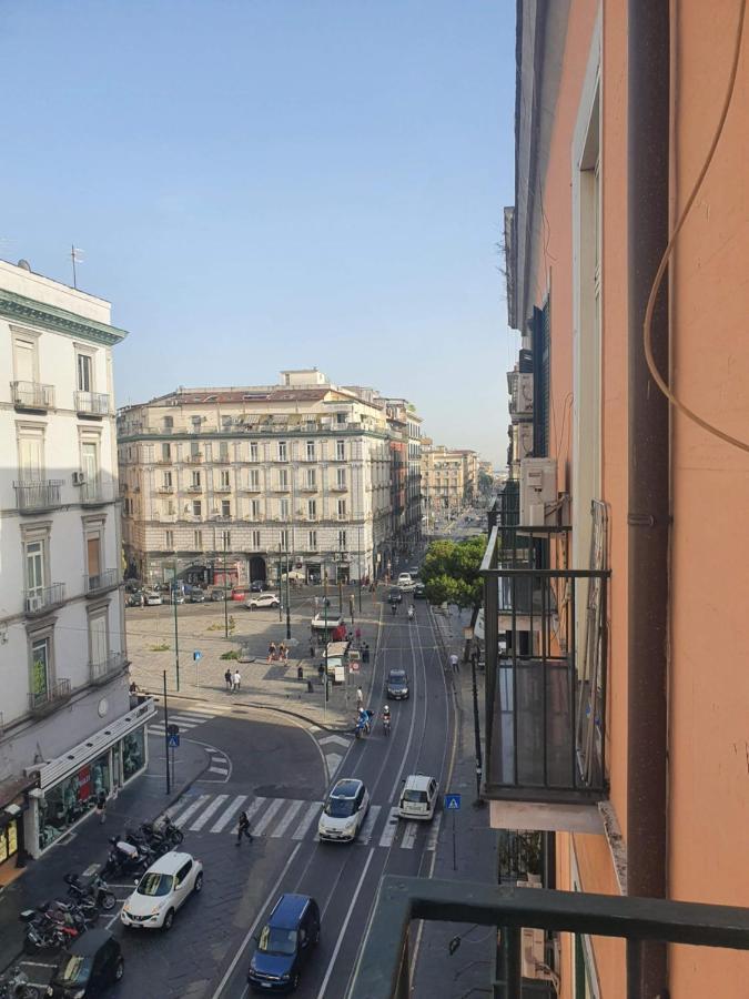 Emyjo Central B&B Neapol Zewnętrze zdjęcie