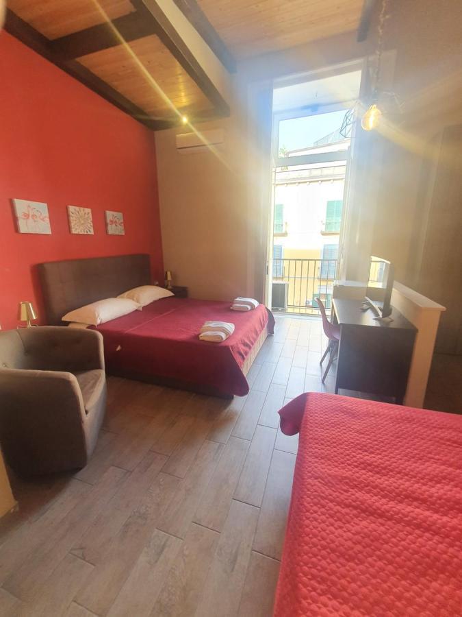 Emyjo Central B&B Neapol Zewnętrze zdjęcie