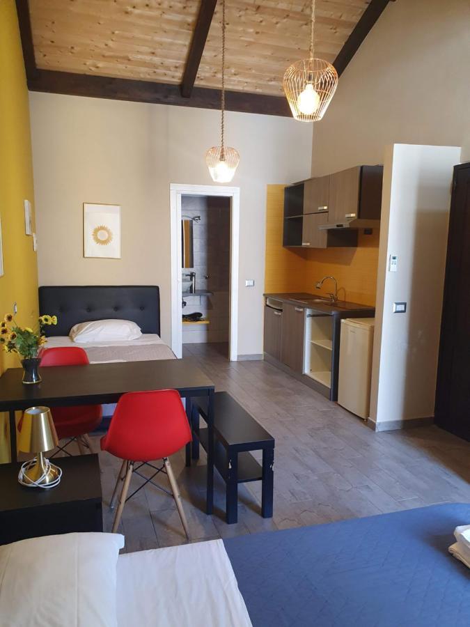 Emyjo Central B&B Neapol Zewnętrze zdjęcie