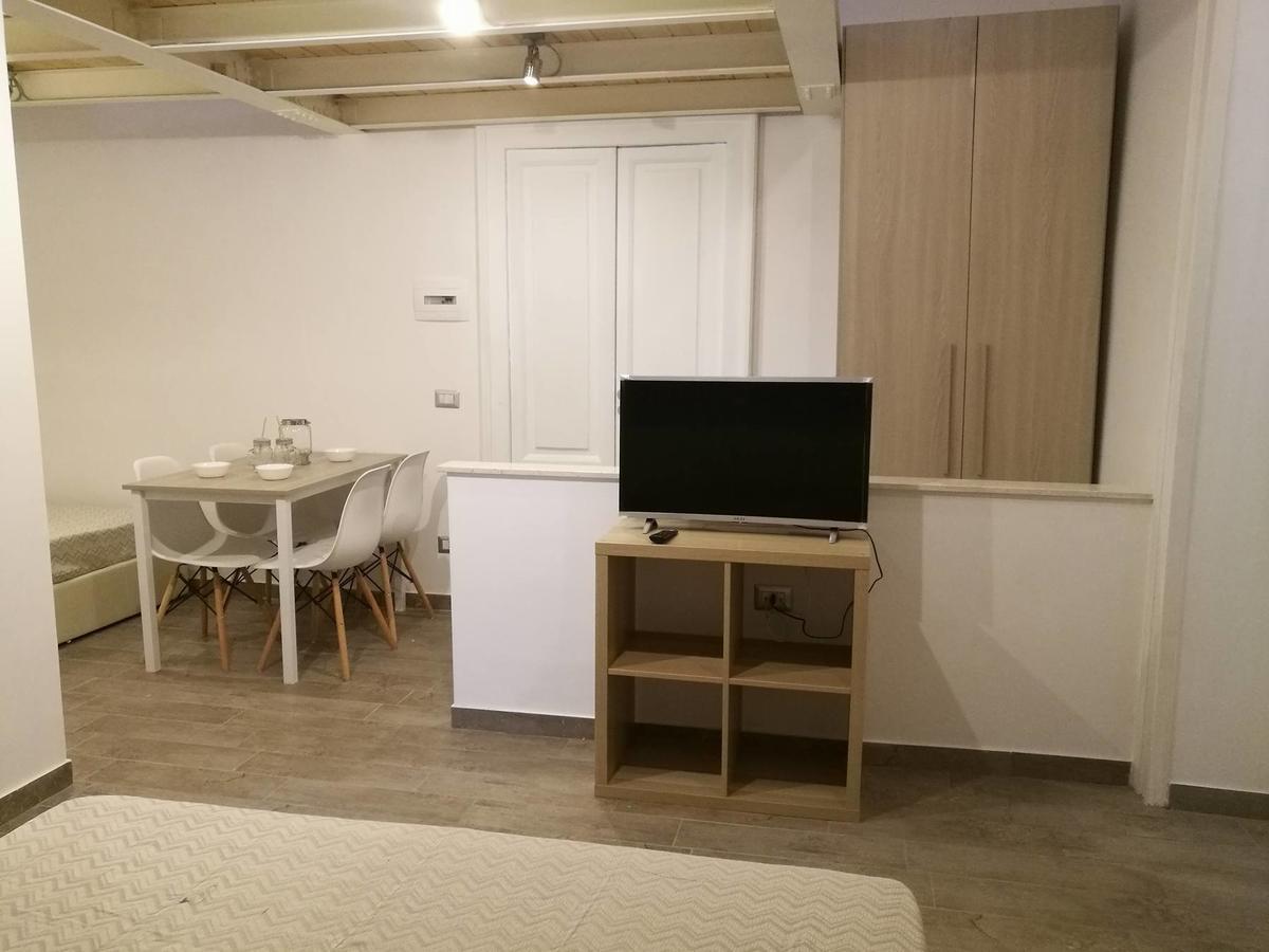 Emyjo Central B&B Neapol Zewnętrze zdjęcie