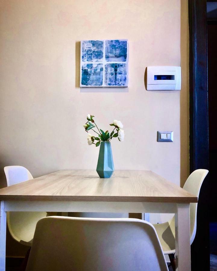 Emyjo Central B&B Neapol Zewnętrze zdjęcie